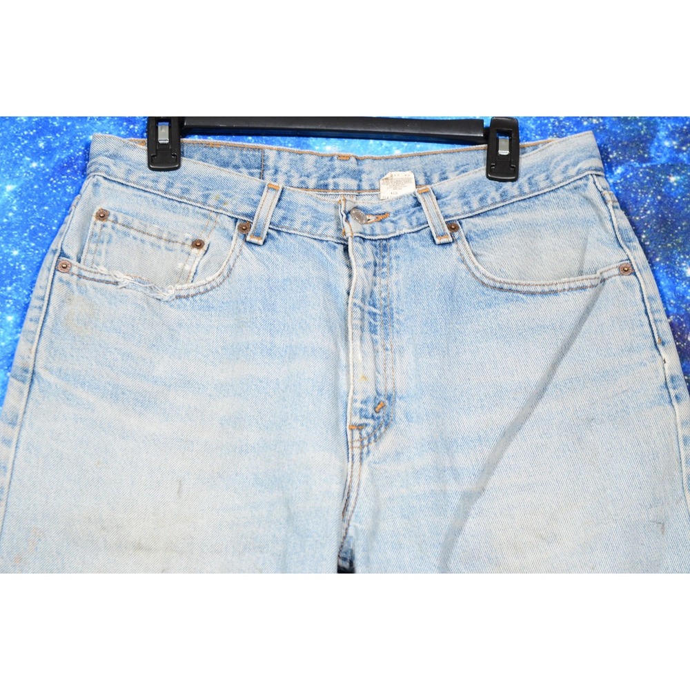 Vintage Levis Relaxed Straight Leg Jeans Mens 34x32 Light Wash Blue Denim - Picture 2 of 10